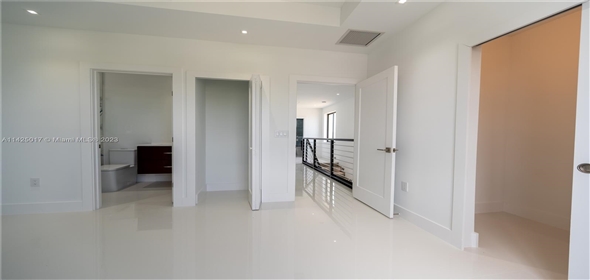 94825 S OVERSEAS HWY #51 , KEY LARGO OCEAN RESORT CO Cross Key Florida, 33037 | Spectacular Single Family Home