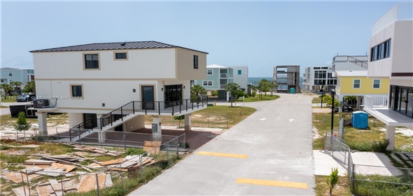 94825 S OVERSEAS HWY #51 , KEY LARGO OCEAN RESORT CO Cross Key Florida, 33037 | Spectacular Single Family Home
