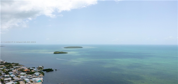 94825 S OVERSEAS HWY #51 , KEY LARGO OCEAN RESORT CO Cross Key Florida, 33037 | Spectacular Single Family Home