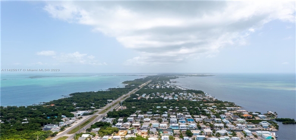 94825 S OVERSEAS HWY #51 , KEY LARGO OCEAN RESORT CO Cross Key Florida, 33037 | Spectacular Single Family Home