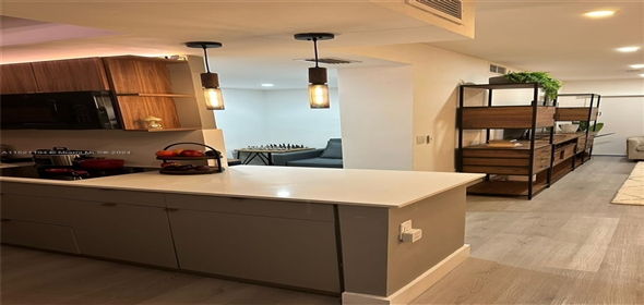 1980 S Ocean Dr # MZH Hallandale Beach Florida, 33009 | Sophisticated Single Family Home