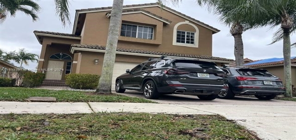 16404 Sapphire St , WESTON Davie Florida, 33331 | Spectacular Single Family Home