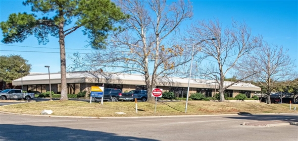 2401 - 2415 Avenue J Arlington Texas, 76006 | Oakhollow Business Park- Office & Industrial