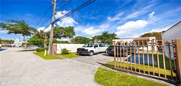 2272 SW 7th St Miami Florida, 33135 | Commercial Property