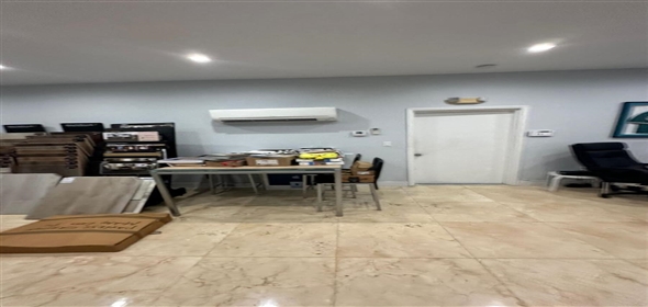 6095 NW 167 St D8 Hialeah Florida, 33015 | Commercial Property