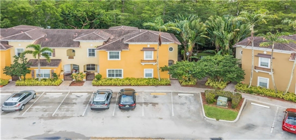 3481 Merrick Ln # 301 Margate Florida, 33063 | Gorgeous townhouse