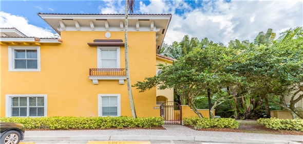 3481 Merrick Ln # 301 Margate Florida, 33063 | Gorgeous townhouse