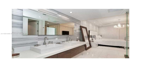 1100 Biscayne Bl # 5704 Miami Florida, 33131 | Beautiful condo