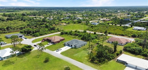 377 Carrillon Ave S, # 377 Lehigh Acres Florida, 33974 | Spectacular multifamily home