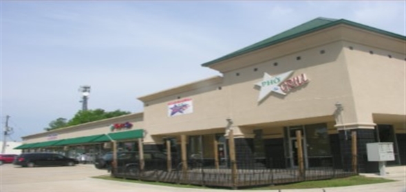 604 North Loop 336 West Conroe Texas, 77301 | CREEKSIDE PLAZA