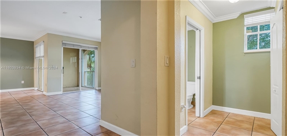 120 Jacaranda Country Club Dr # 206 Plantation Florida, 33324 | Beautiful Condo