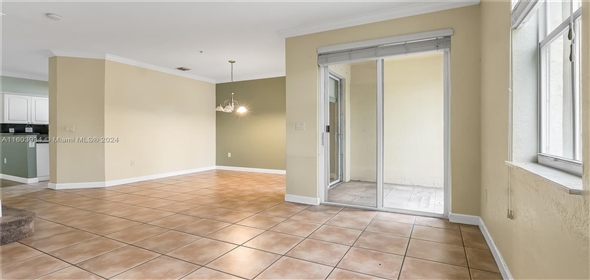 120 Jacaranda Country Club Dr # 206 Plantation Florida, 33324 | Beautiful Condo