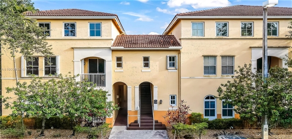 120 Jacaranda Country Club Dr # 206 Plantation Florida, 33324 | Beautiful Condo