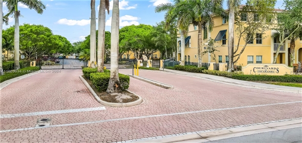 120 Jacaranda Country Club Dr # 206 Plantation Florida, 33324 | Beautiful Condo