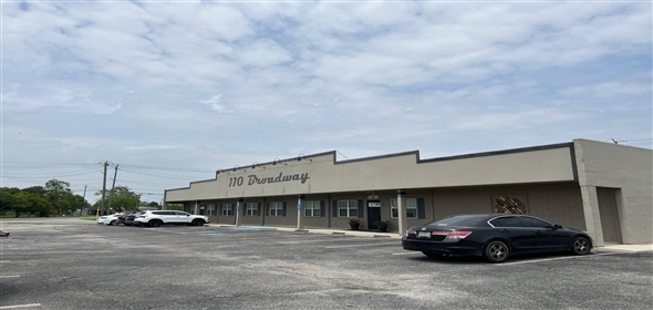 110 N Broadway St, La Porte Texas, 77571 | LA PORTE OFFICE/RETAIL COMPLEX