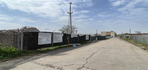 1710 FM 528 Rd Webster Texas, 77598 | SECURED AUTO STORAGE/WRECKER/LAY DOWN LOTS