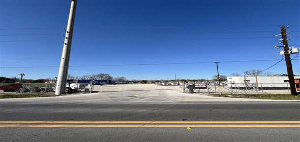 3033 I-10 Frontage Baytown Texas, 77521 | INDUSTRIAL OUTDOOR STORAGE (IOS) LAND