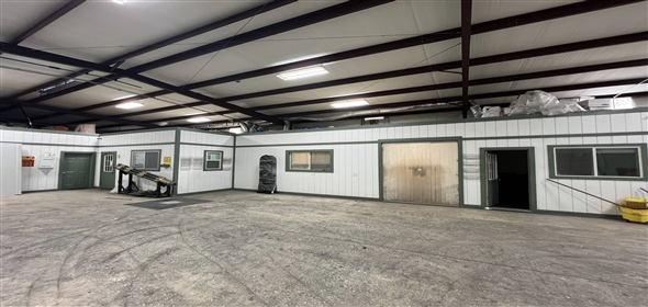 12080 FM 3083 Conroe Texas, 77301 | INDUSTRIAL WAREHOUSE IN CONROE