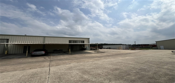 12080 FM 3083 Conroe Texas, 77301 | INDUSTRIAL WAREHOUSE IN CONROE