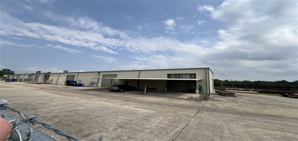 12080 FM 3083 Conroe Texas, 77301 | INDUSTRIAL WAREHOUSE IN CONROE