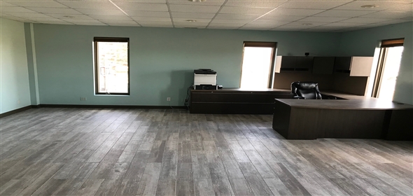 825 E North St Elburn Illinois, 60119 | Beautiful Commercial property