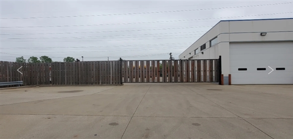 555 Exchange Ct Wheeling Illinois, 60090 | Contractor Building and Storage Yard Zoned