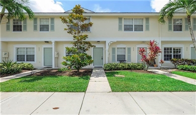 9834 NW 57th Mnr # 11 Coral Springs Florida, 33076 | Beautiful Townhouse