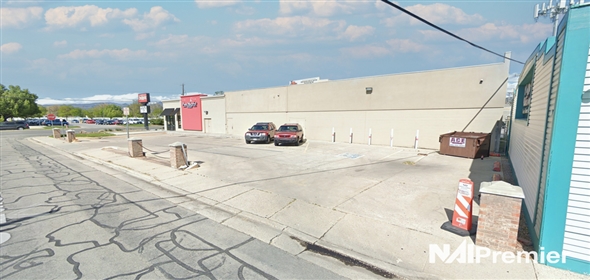 150 East 3300 South S Salt Lake Utah, 84115 | Retail / Warehouse Investment Building