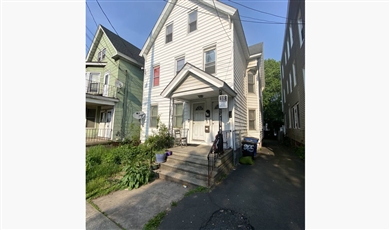 205 Farren Ave, New Haven Connecticut, 06513 | Exclusive 3 Unit Asset close to the Quinnipiac River