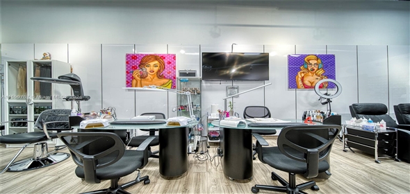 Fontainebleau Miami Florida, 33126 | Full-Service Beauty Salon