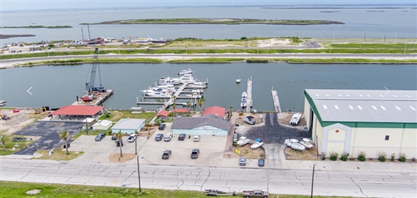 322 Huff St Aransas Pass Texas, 78336 | Redfish Bay Boat House