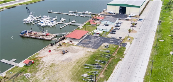 322 Huff St Aransas Pass Texas, 78336 | Redfish Bay Boat House