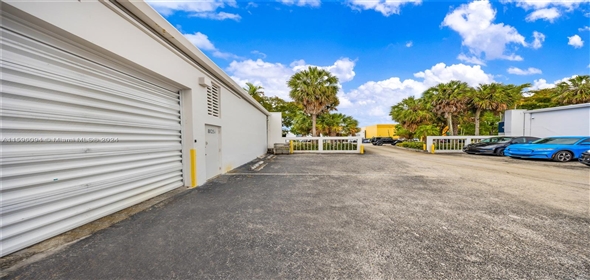 8125 NW 33rd St # 8125 Doral Florida, 33122 | Beautiful Commercial property