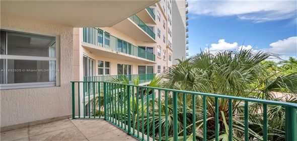 19900 E Country Club Dr # 308 Aventura Florida, 33180 | Beautiful Condo