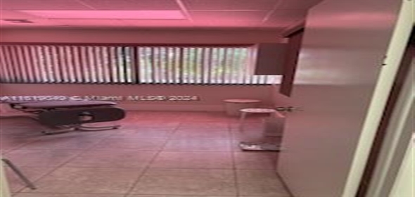 6175 NW 153rd St # 204 Hialeah Florida, 33014 | Affordable office