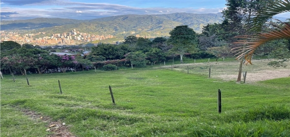 Finca La EStrella, Vereda Morrón Itagui Antioquia, 055467 | Farmhouse in La Estrella - Casa Finca en La Estrella