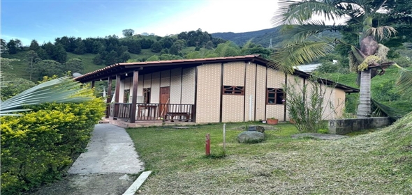 Finca La EStrella, Vereda Morrón Itagui Antioquia, 055467 | Farmhouse in La Estrella - Casa Finca en La Estrella