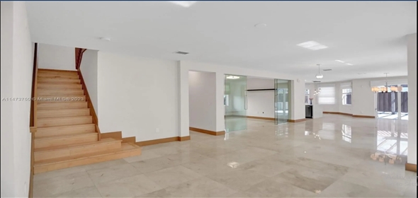 10413 NW 70 th Ln Unit #10413 Doral Florida, 33178 | Spectacular Single Family Home