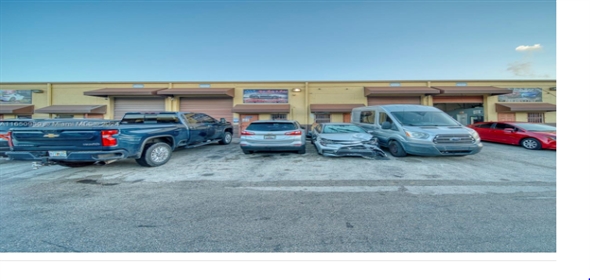 HIALEAH GARDENS Hialeah Florida, 33016 | Business Brokerage Automotive Approved Warehouse