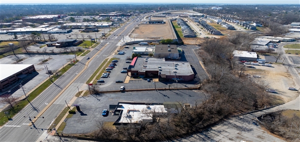 9147 Watson Rd Crestwood Missouri, 63126 | Watson Rd-Crestwood MO |5208 SF Commercial Building | 41,950 SF Lot | Corner Location-Watson Industrial Park