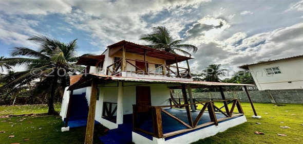 Colón Colon Colon, 03041 | Beachfront House - Casa de Playa en Colón