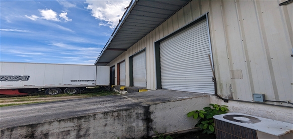 2550 N Kings Hwy Fort Pierce Florida, 34951 | Industrial Cross-docking Warehouse