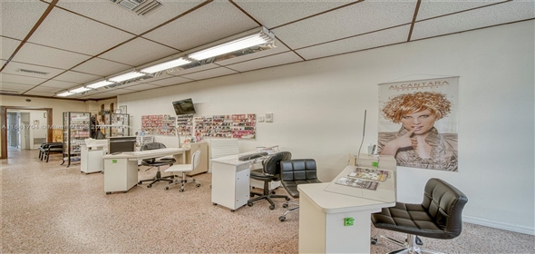 Flagler St MIAMI Miami Florida, 33144 | Beauty Salon For Sale