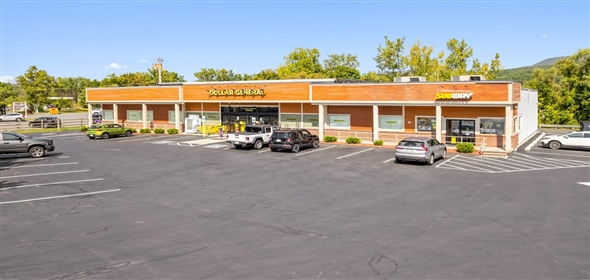 384 Main St Williamstown Massachusetts, 01267 | Dollar General & Subway