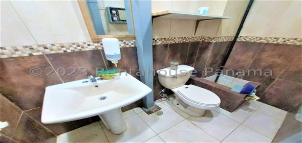 Casa Avenida Albrook 25 Panama City Panamá Province, 07116 | Spacious Family Home for Rent in Albrook
