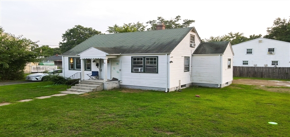 15-27 Bernard St Springfield Massachusetts, 01109 | Beautiful single family home