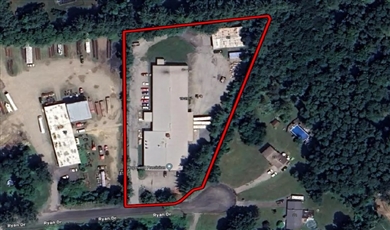 19 Ryan Drive Hopewell Junction New York, 12533 | Manufacturing / Contractors Facility For Sale