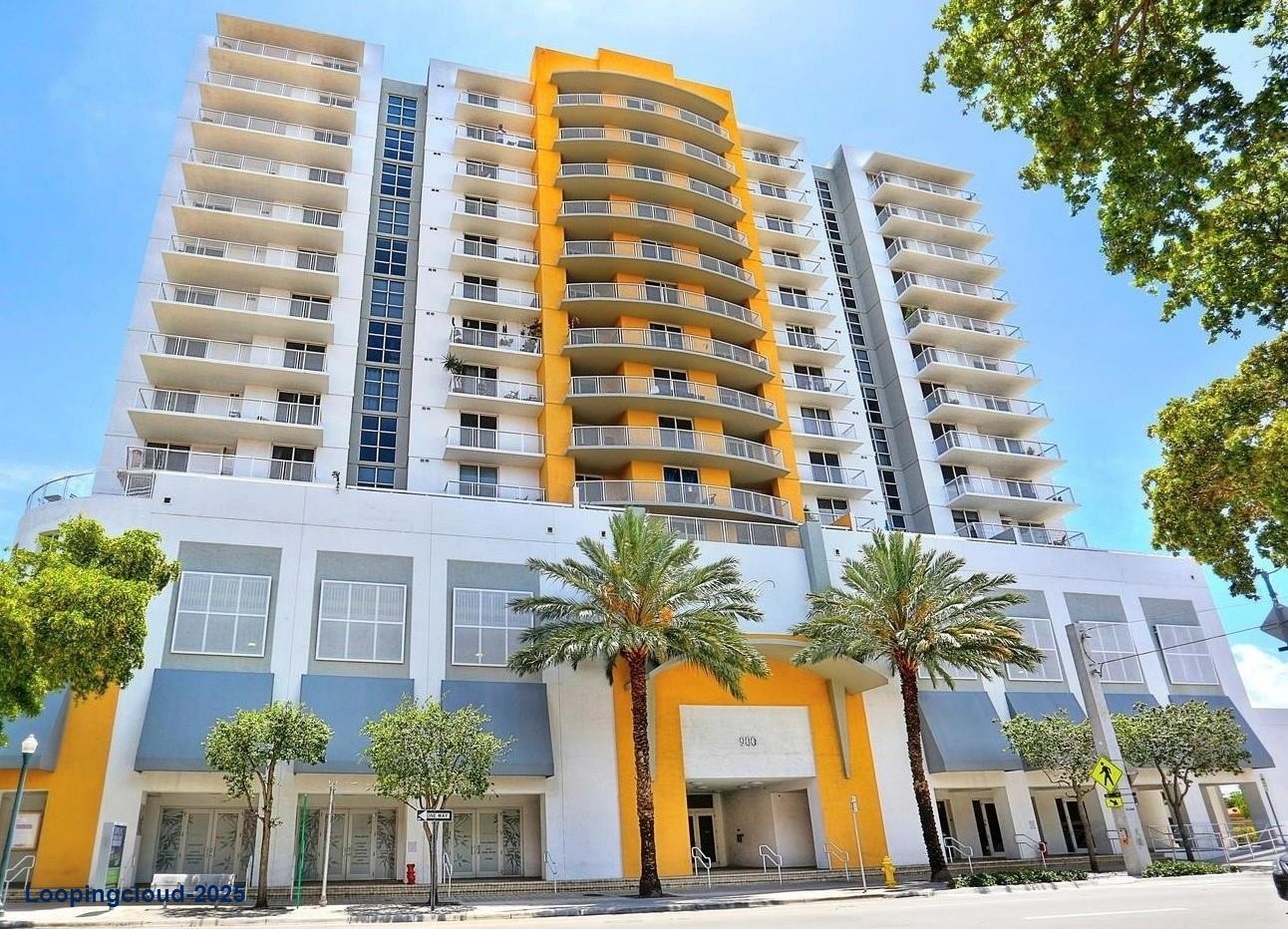 Beautiful Furnished Condo