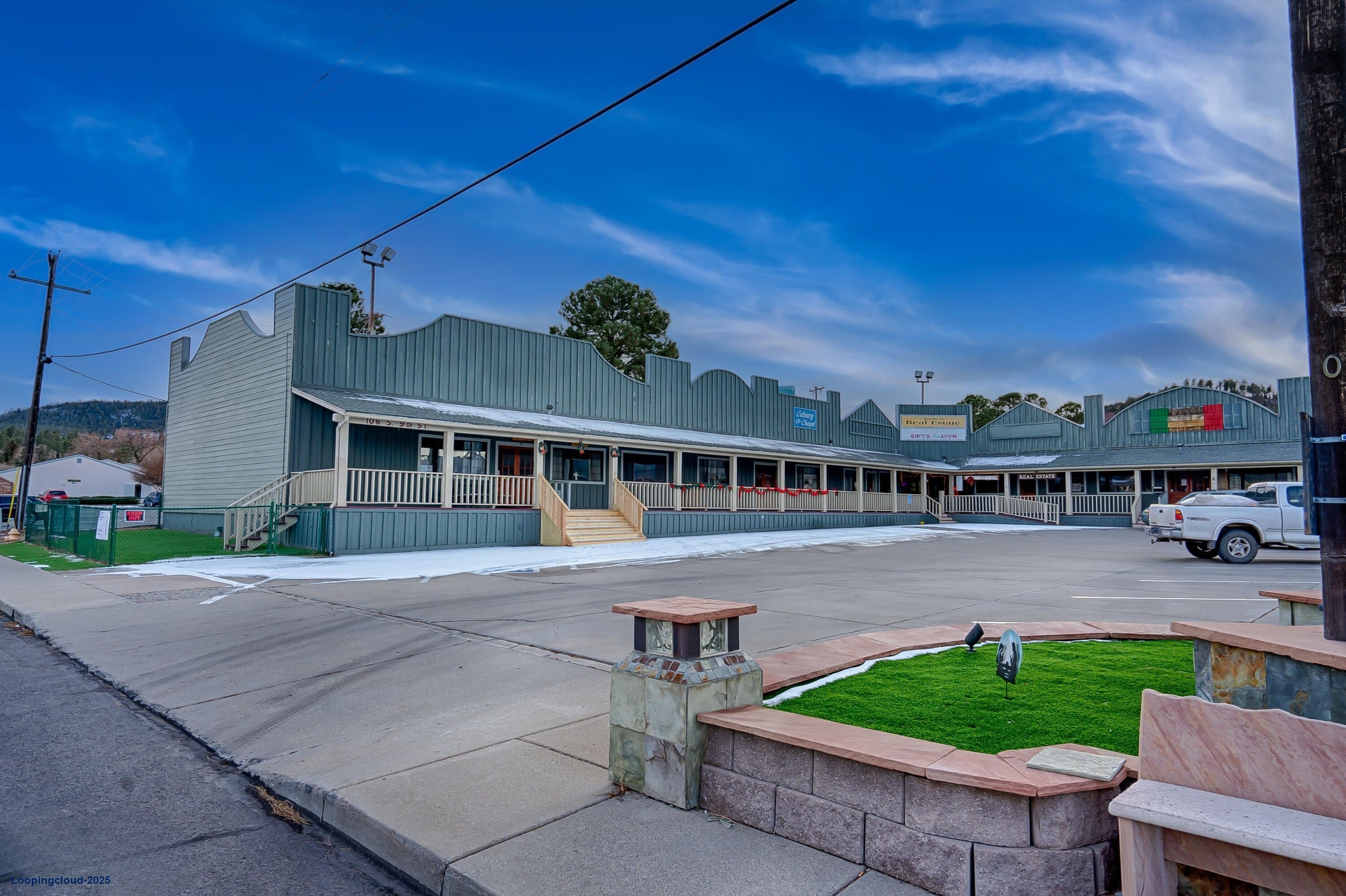 Exceptional Pine Mountain Plaza