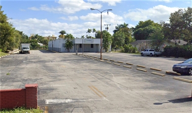 12495 NE 2nd Ave North Miami Florida, 33161 | Free Standing Space